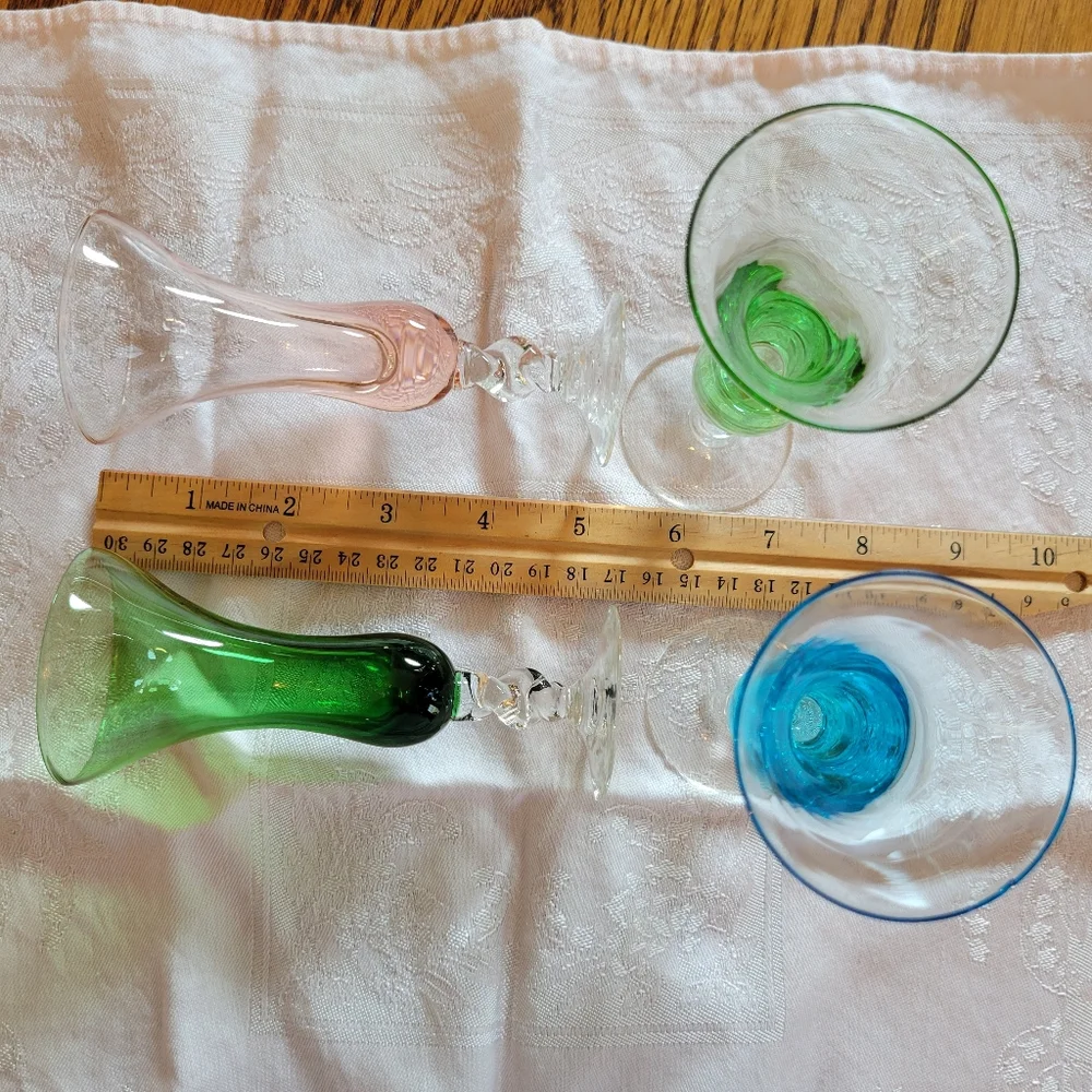 Cordial Glasses ~ Shot Glasses ~ Set of 4 (2 are chipped) FINAL PRICE ITEM!